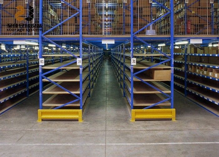 Wielofunkcyjna ławka do przechowywania lekkich palet