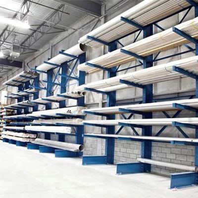 Stal Q235 regulowane ramiona stojaków z podnośnikiem do przechowywania w magazynie przemysłowym