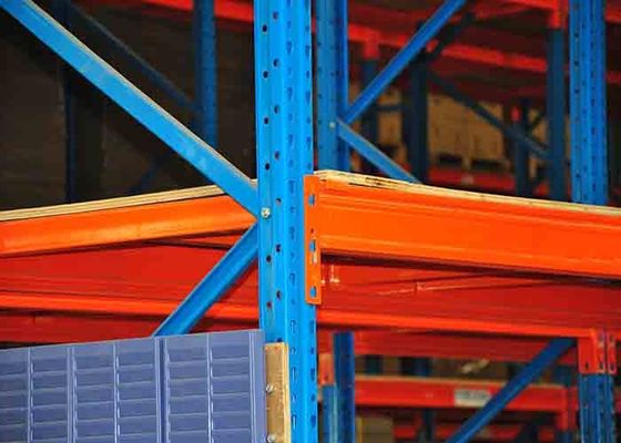 Q235B Stali magazynowe półki magazynowe ciężkie z płytą sklejkową