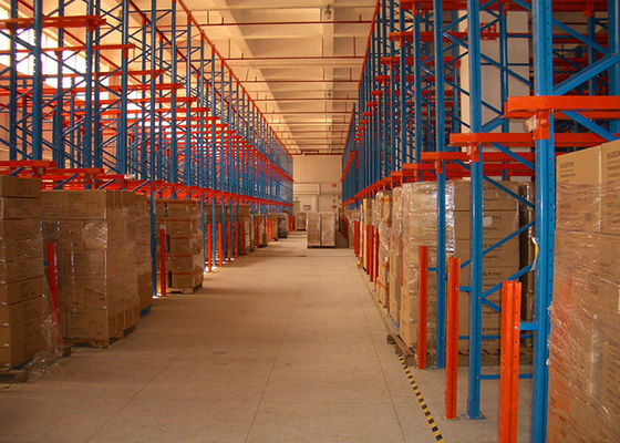 Centrum logistyczne System napędowy stalowy przemysłowy w półkach palet do magazynów