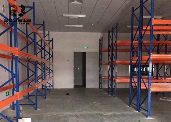 1000-4500 kg/paletę Twarde półki magazynowe wieloetapowe