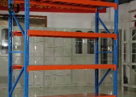 Maksymalny ciężar 4500 kg na poziom zestawów lub spawanych półek palet magazynowych