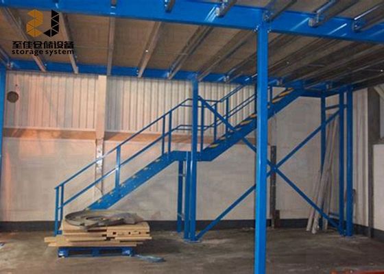 Płyty metalowe Q235 / Q345 Mezzanine przemysłowe Dwie warstwy dla magazynu
