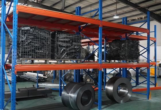 Stożki z żółtej stali przemysłowej o pojemności maksymalnej 2000 kg/pallet
